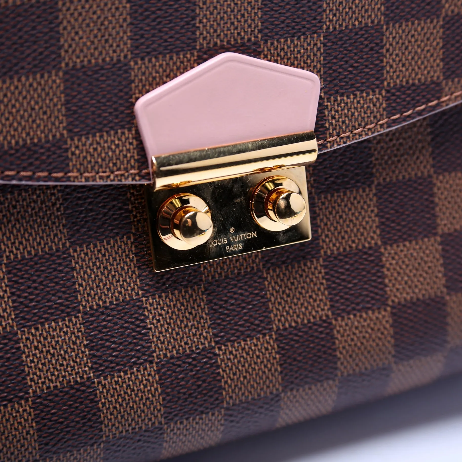 Caissa Chain Clutch