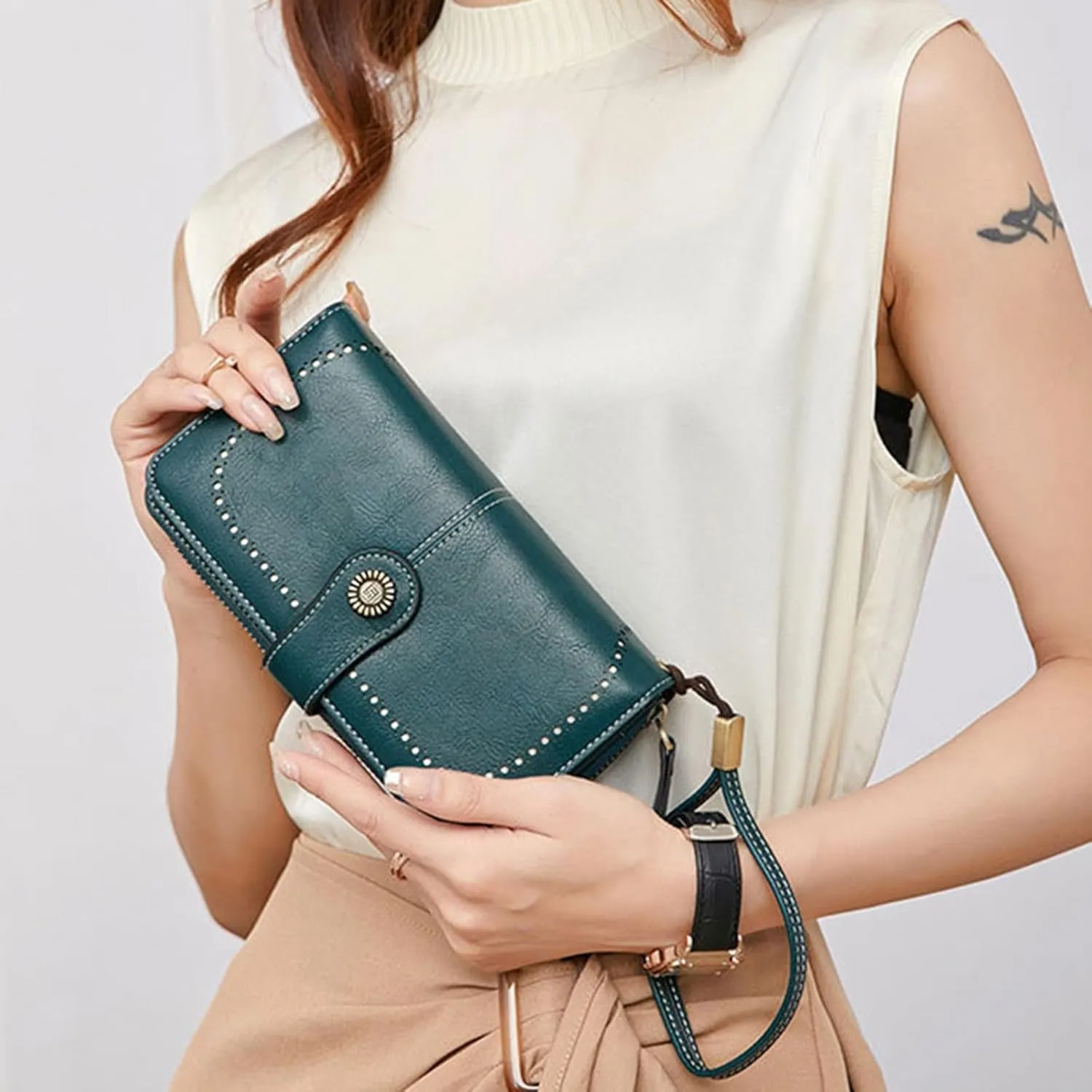 Rfid Wallet Women,2024 New Leather Wallet Wristlet for Women,Bifold Large Capacity Rfid Blocking Zip Around Credit Card Holder Clutch Purses,Travel Wallet for Ladies Girls Mom Women