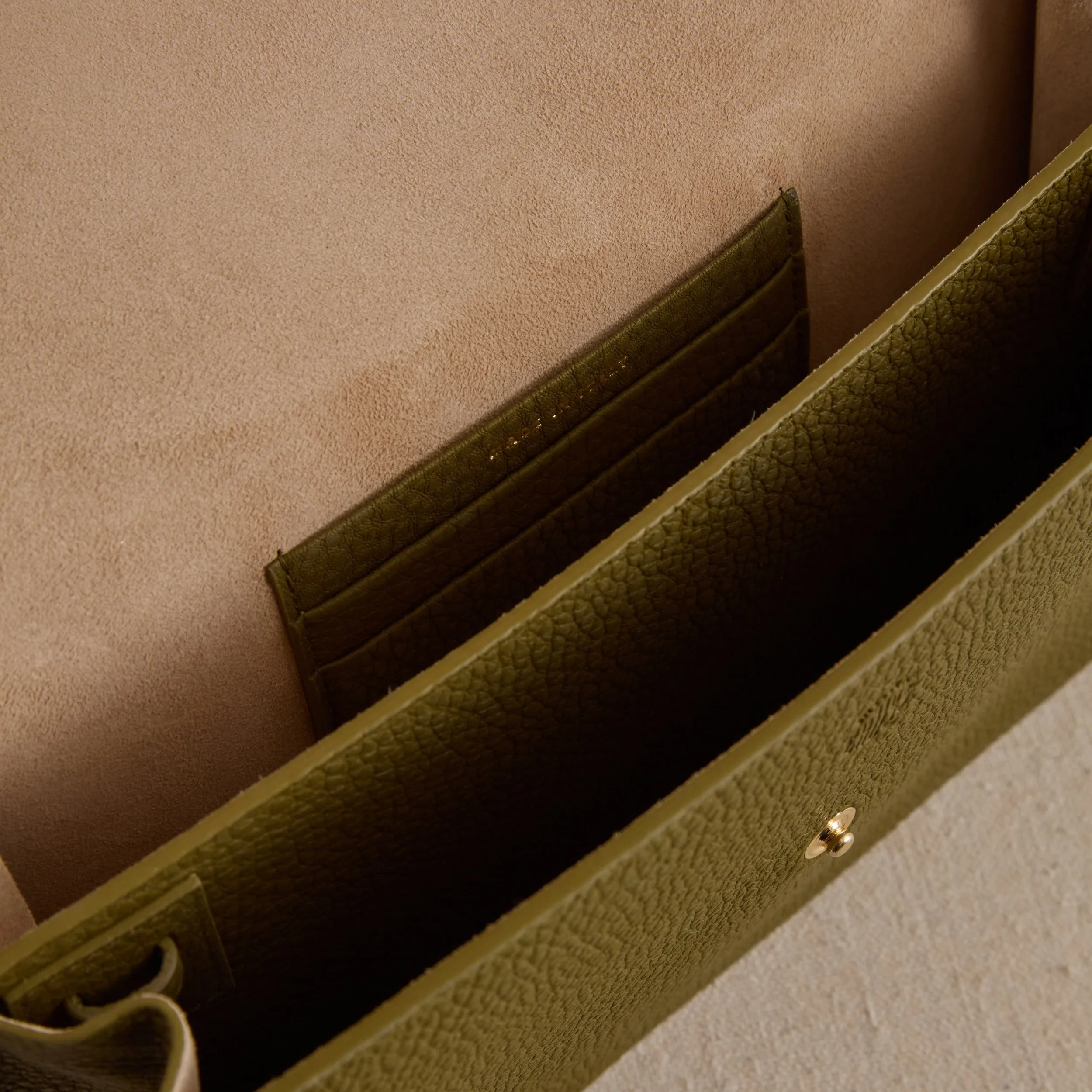 Skip Pouch in Green