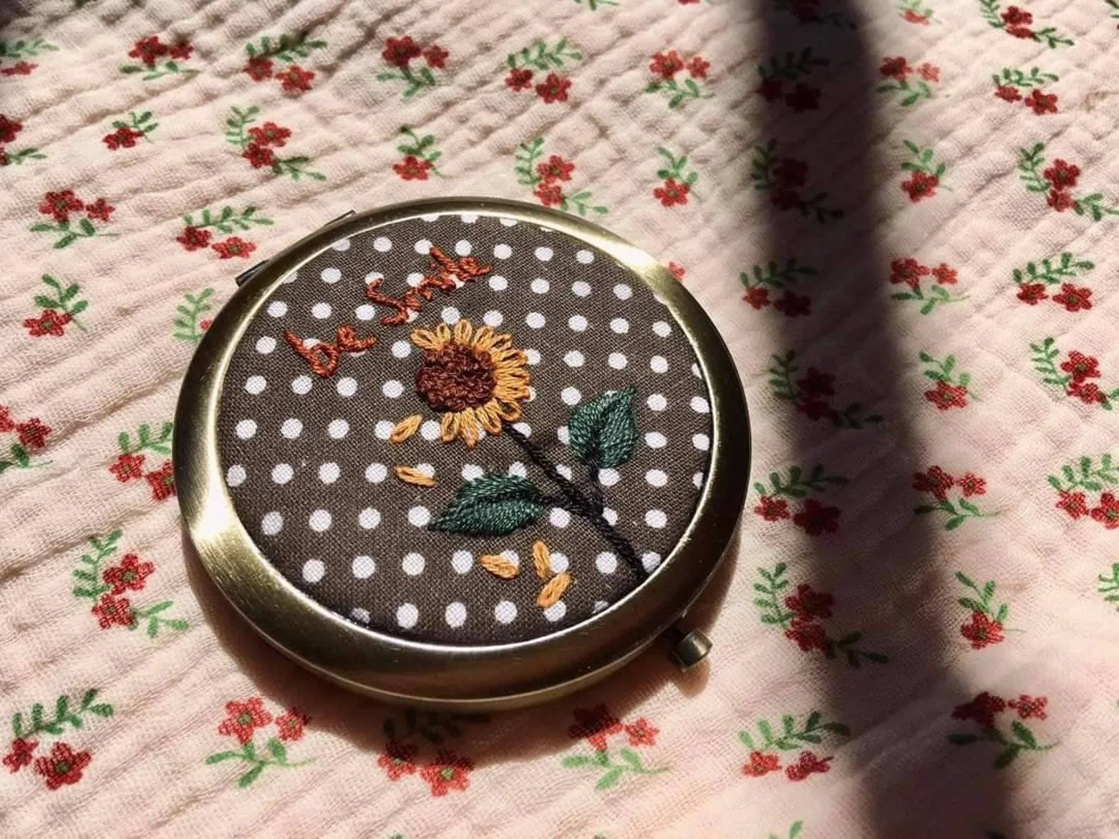 Sunflower Rose Embroidered Compact Mirror, Collection Aaliyah
