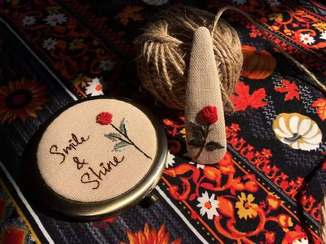 Sunflower Rose Embroidered Compact Mirror, Collection Aaliyah